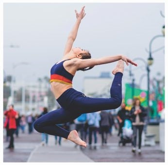 Honey Cut Birdie Top