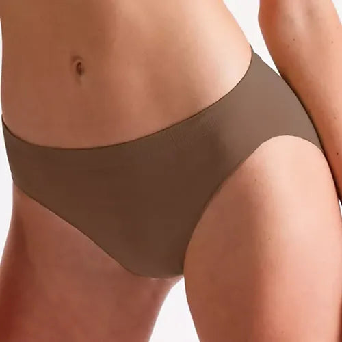 Silky Dance Seamless Hi-Cut Brief